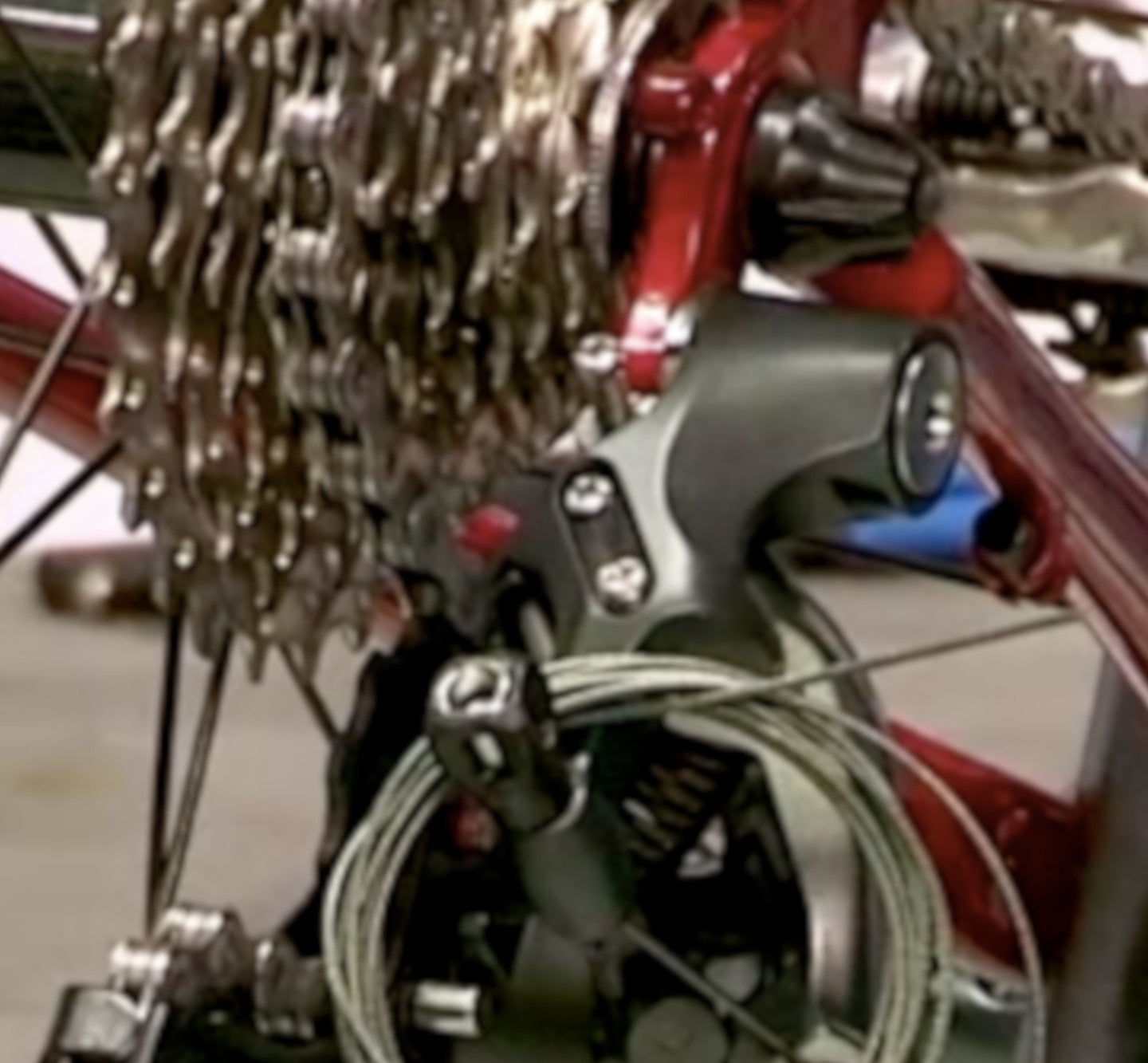 How to deal with a snapped rear gear cable whilst out riding - Alpkit