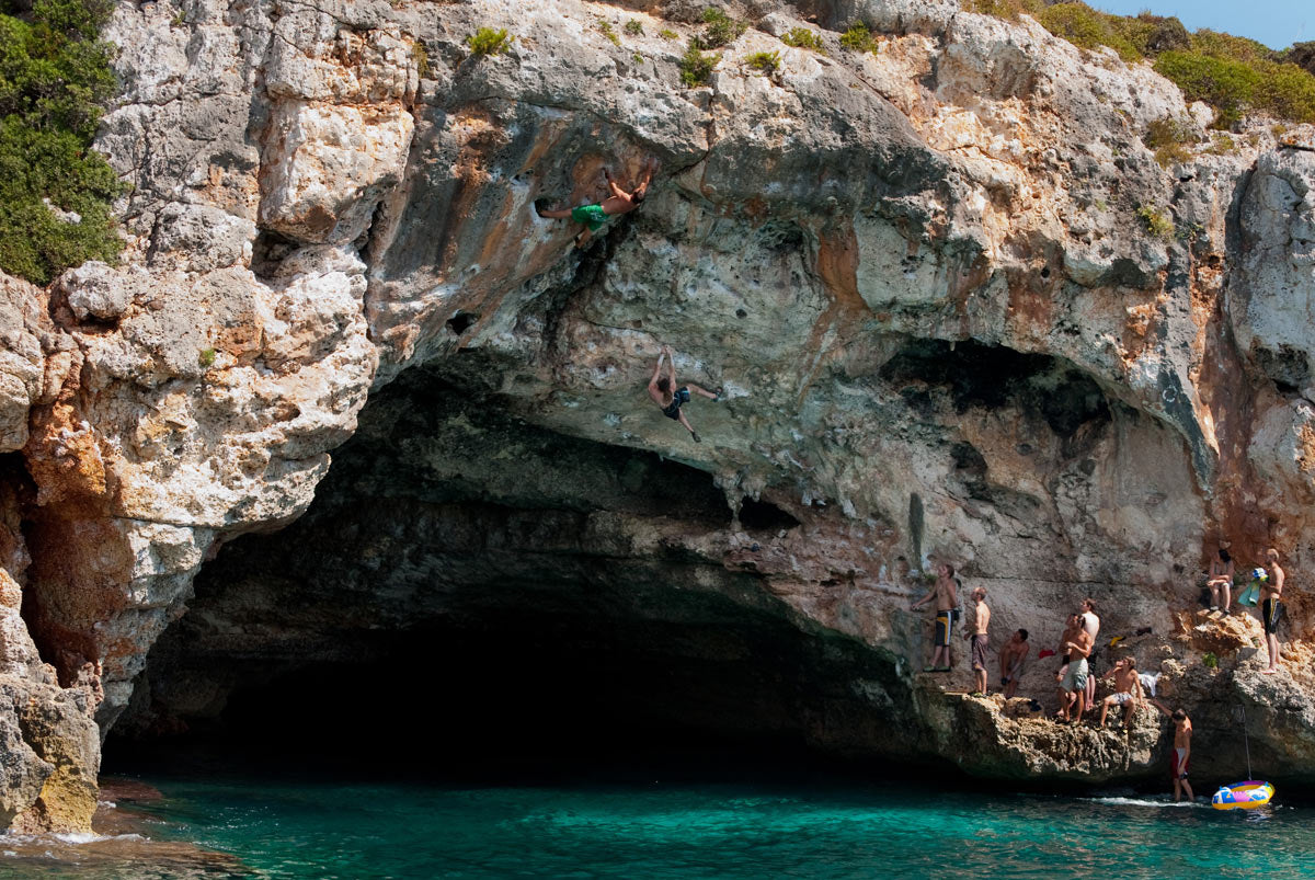 Equipment for deep water soloing