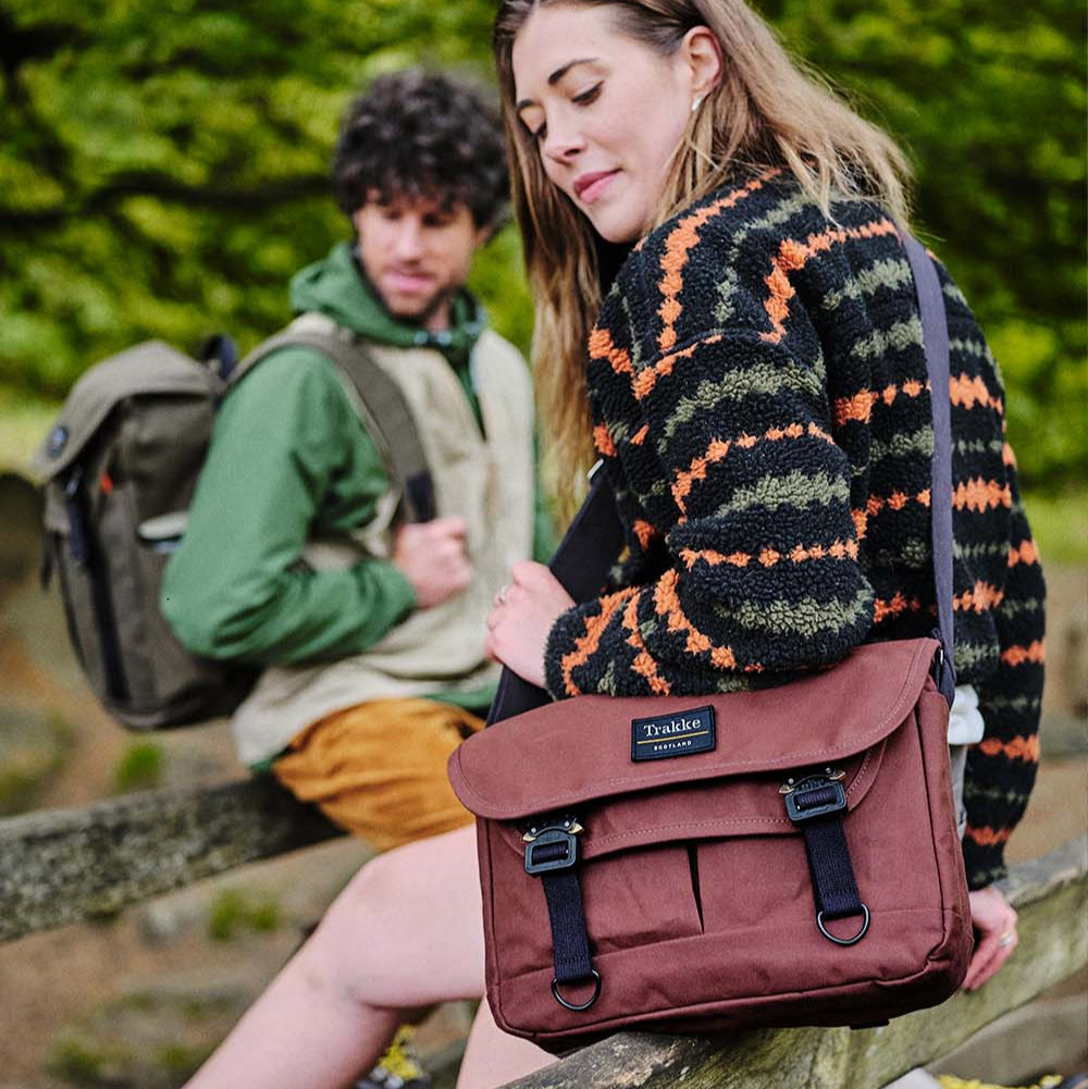 Trakke Bairn Messenger