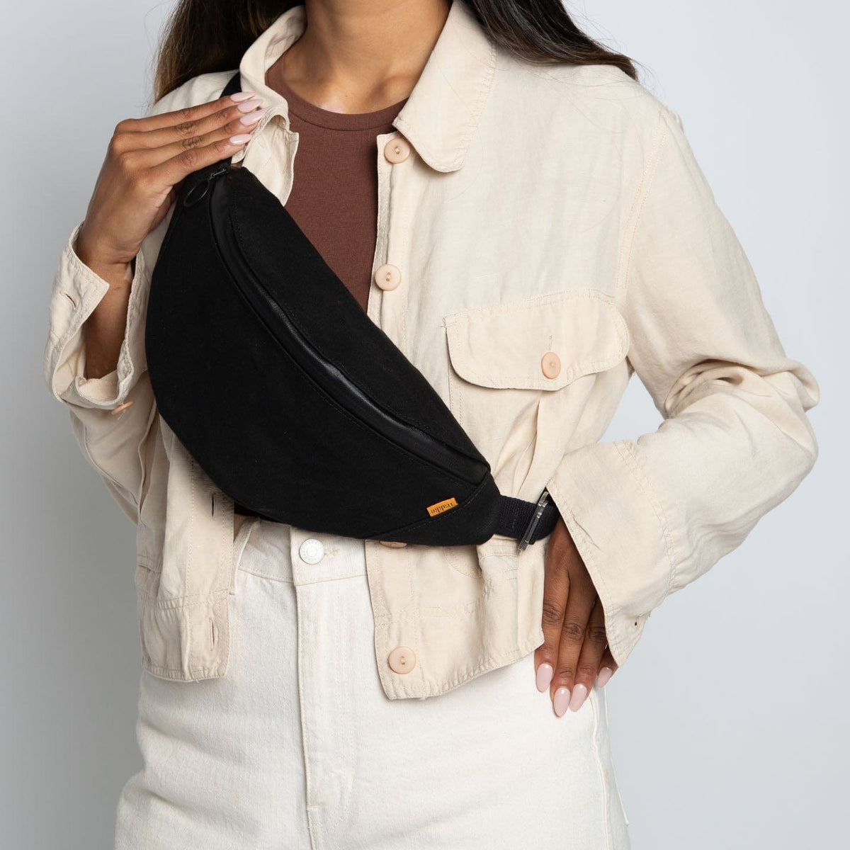 Trakke Banana Crossbody Bag