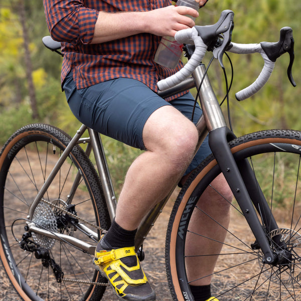 Strada Mens bikepacking and touring cycling shorts