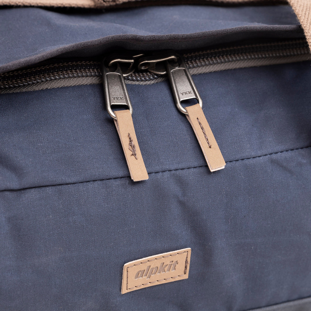 alpkit idaho 30 duffle bag in navy blue zip
