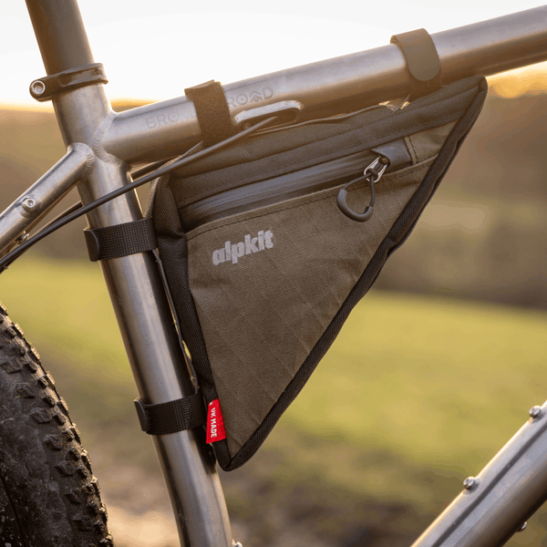 Bicycle triangle frame best sale bag