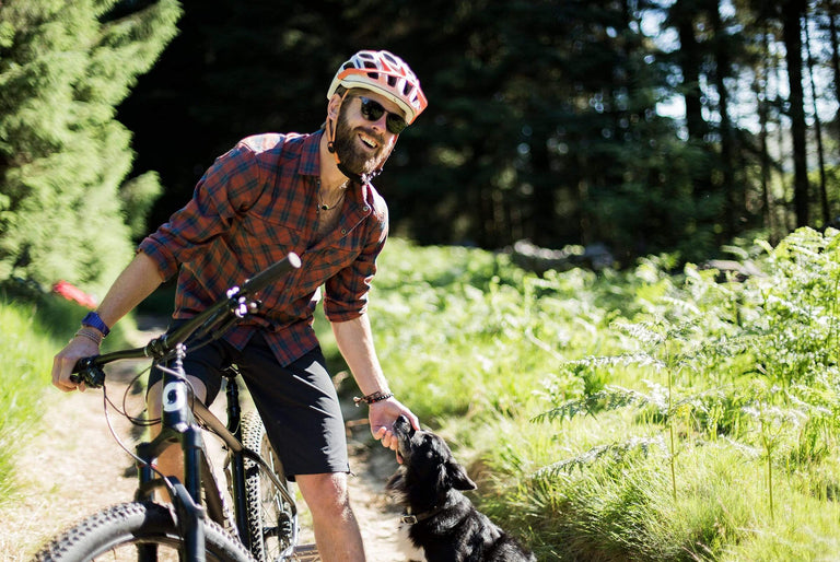 TCAKWOODM woodsmoke-shirt-brick-peak-district - action  - closed