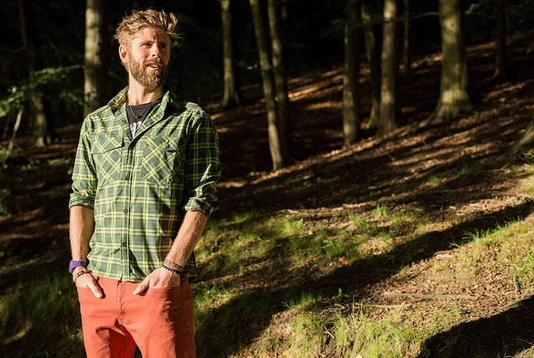 TCAKWOODM woodsmoke-shirt-forest-peak-district - action - closed