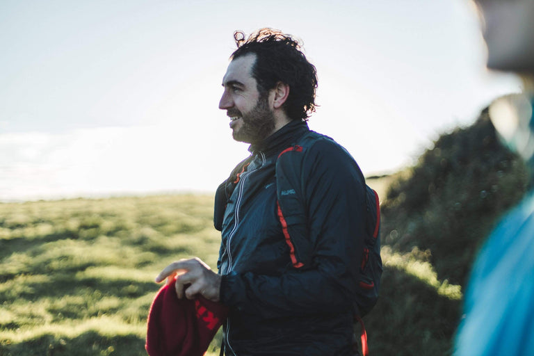 mens arro windproof jacket - action - closed