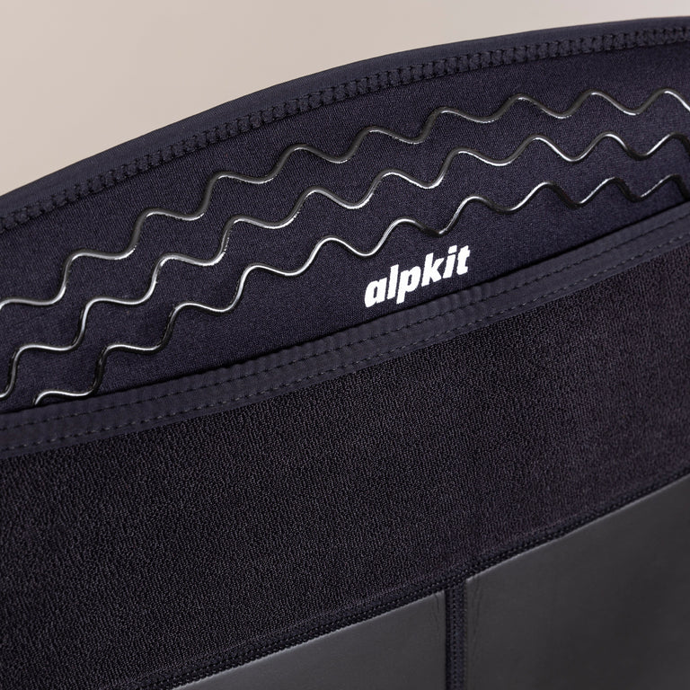 alpkit element wetsuit mens shorts in black waistband strip - closed