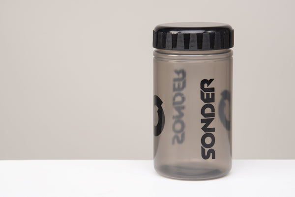 http://alpkit.com/cdn/shop/products/sonder-tool-bottle-detail-1_grande.jpg?v=1696335213