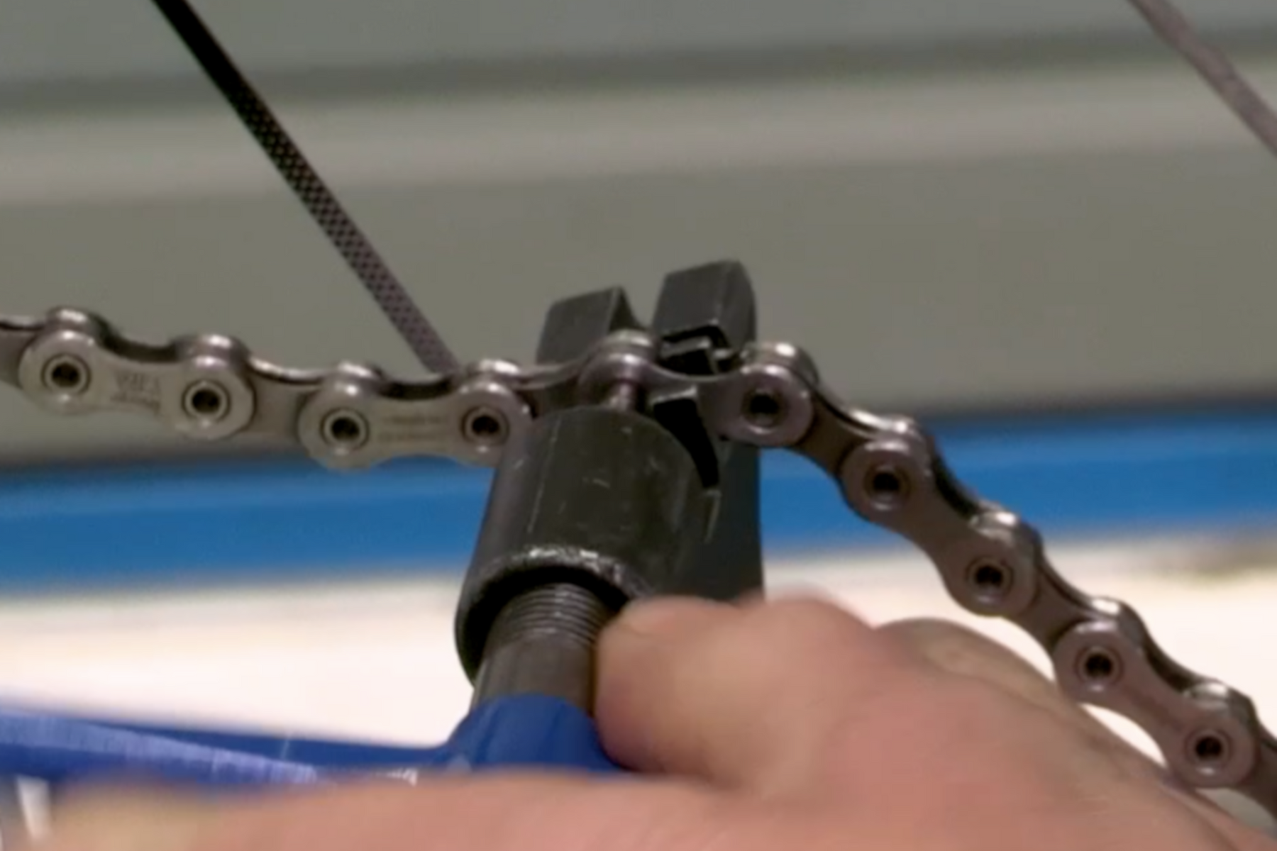 Road Bike Chain Replacement Guide: Essential Tips & Tricks