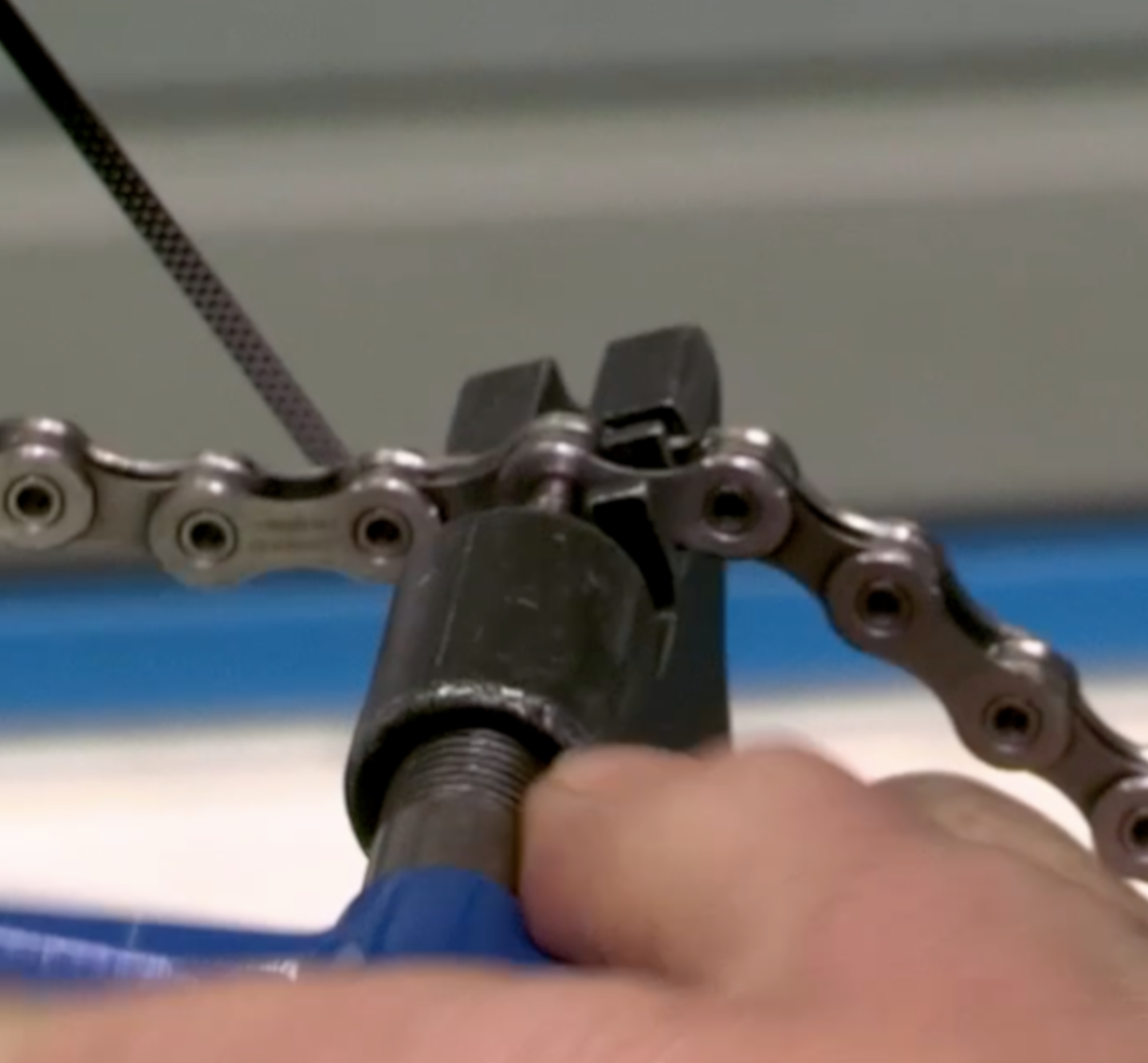 Taking a bike chain off deals