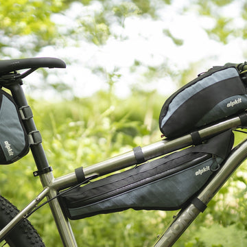 What Pete McNeil Packs for the Highland Trail 550