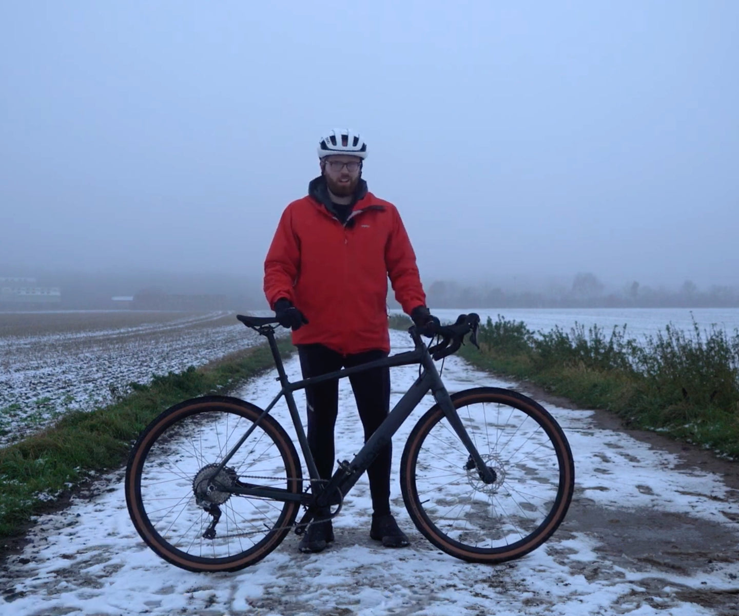 El Camino gravel e-bike in winter conditions