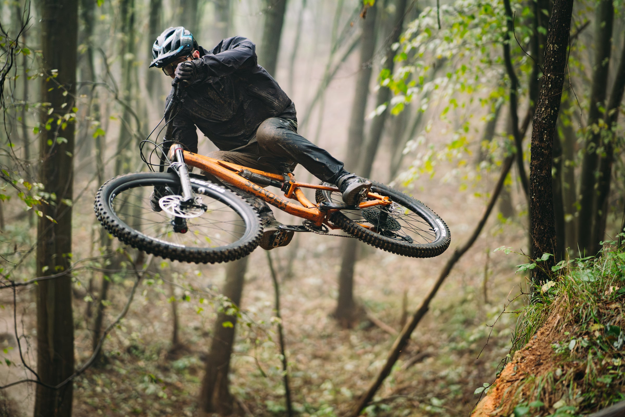 Evol mullet design enduro mountain bike