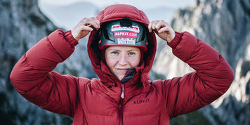 Insulated Jackets: Down vs Synthetic Complete Guide