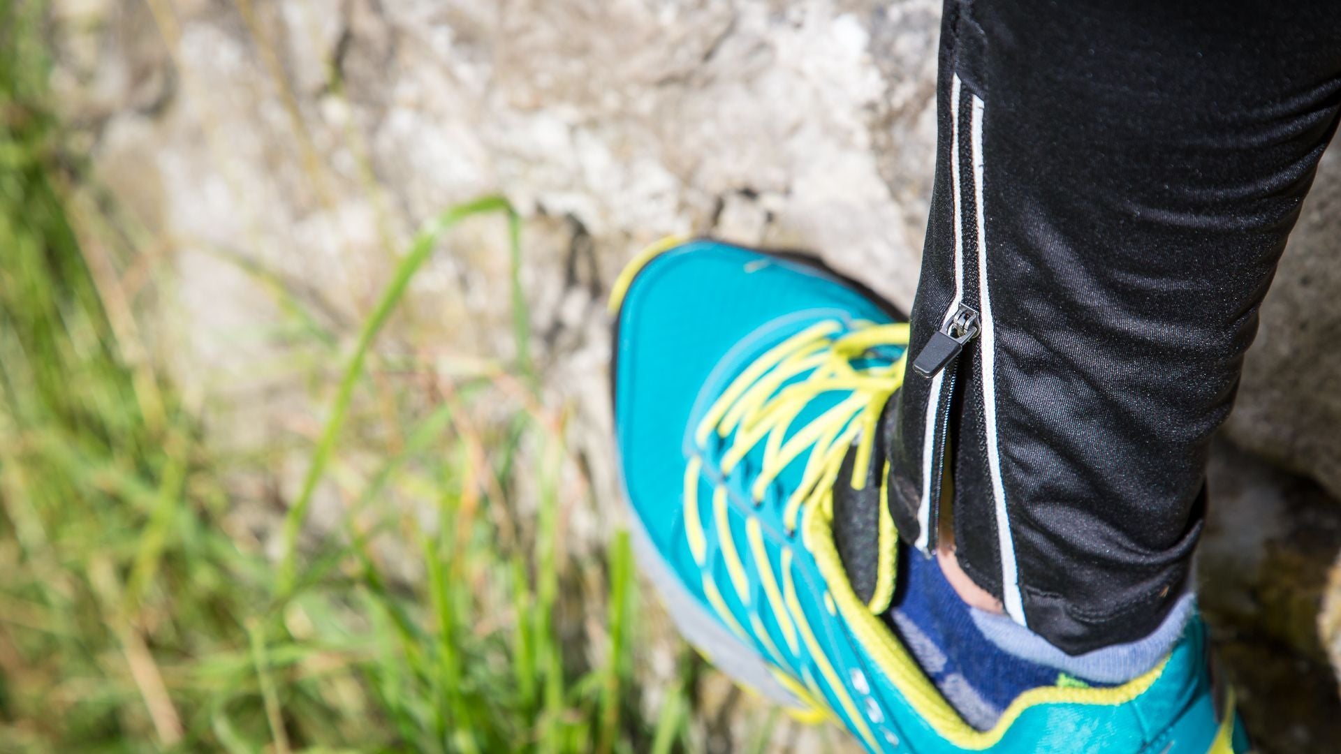 Lightweight trail tights for running