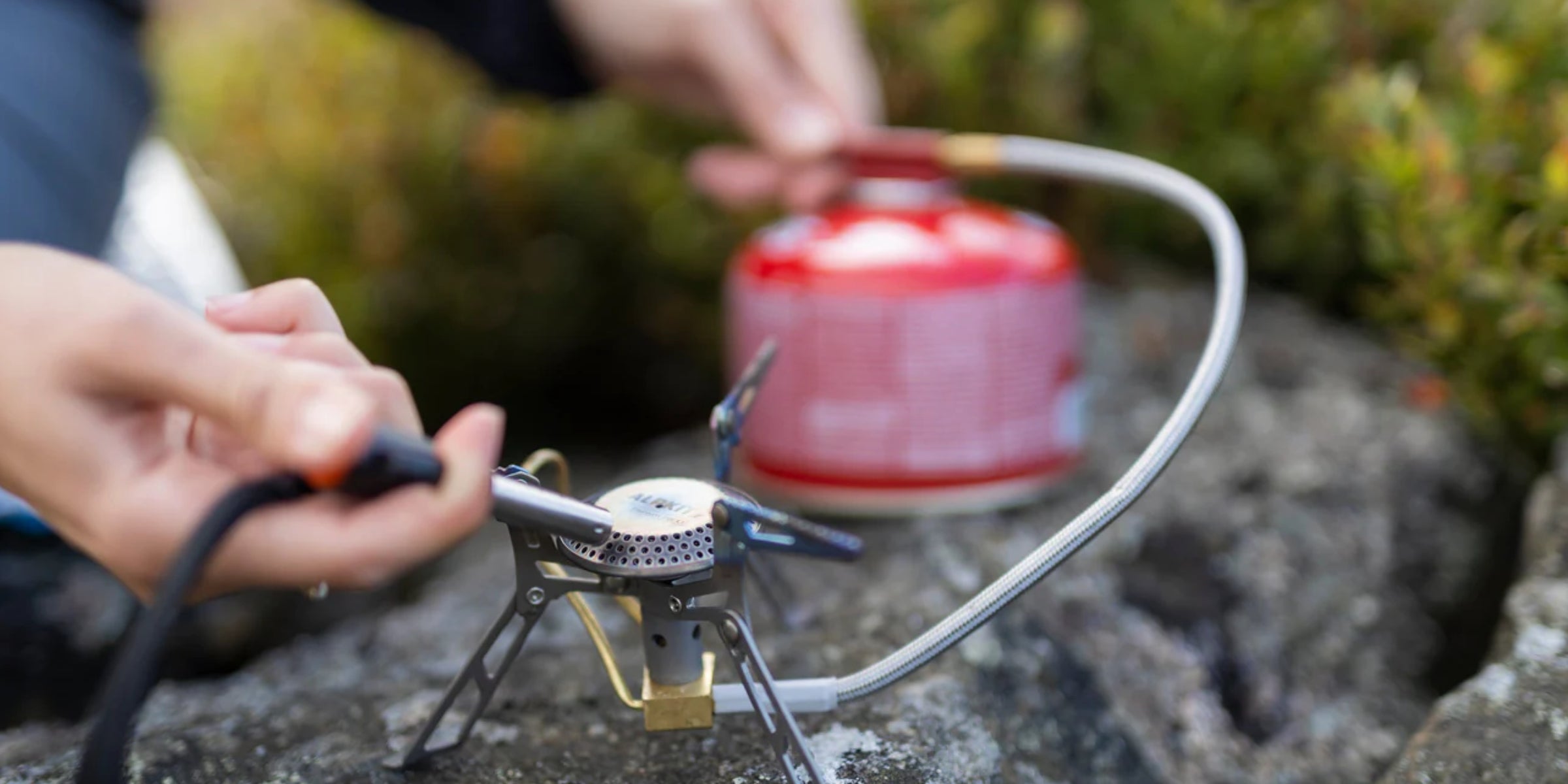 Koro lightweight camping stove with Piezo ignitor