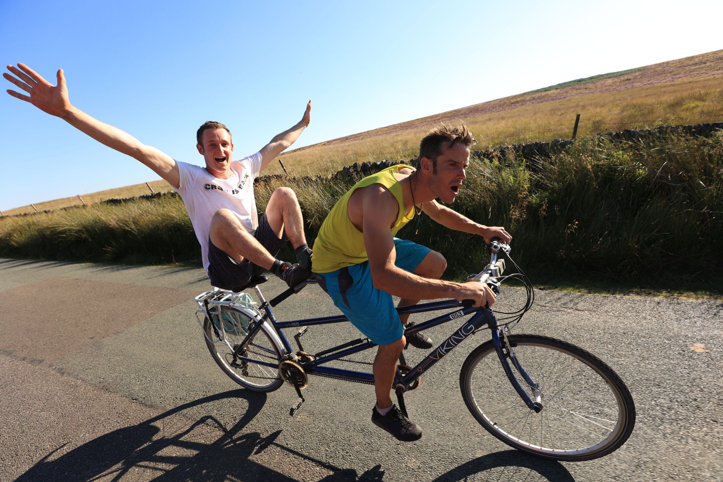 Pete Whittaker and Tom Randall on a tandem