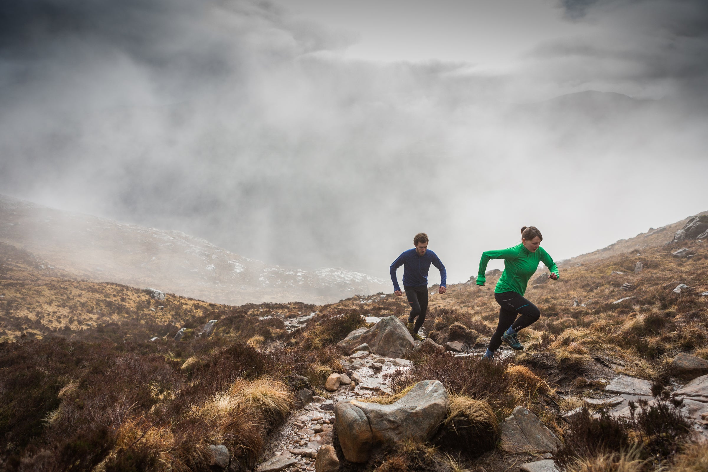 Runners facing a damp Torridan day wearing mid layers
