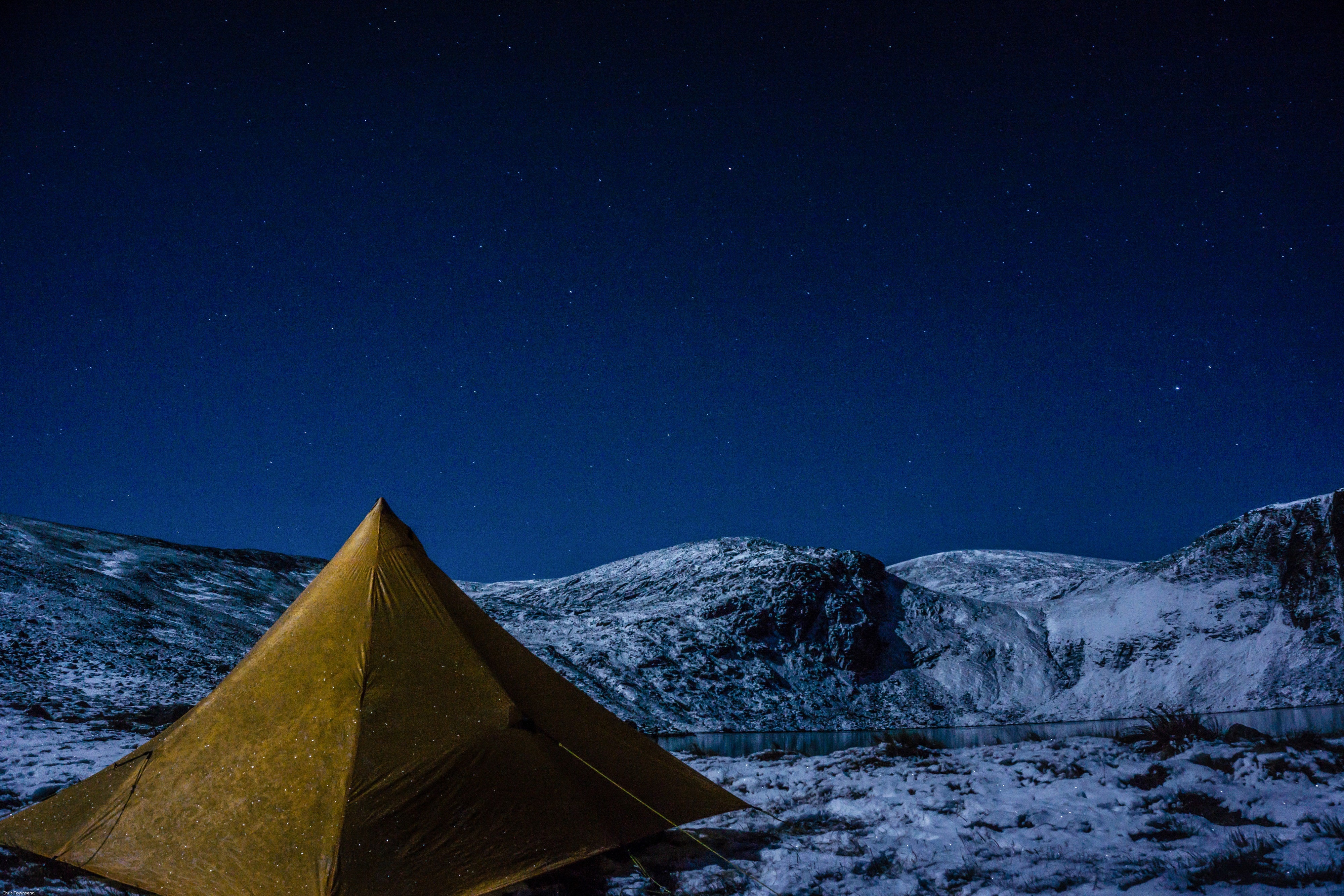 Chris Townsend wild camping in Scotland under winter conditions