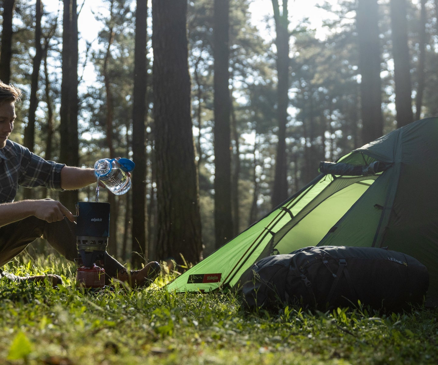 Lightweight springtime camping in the UK