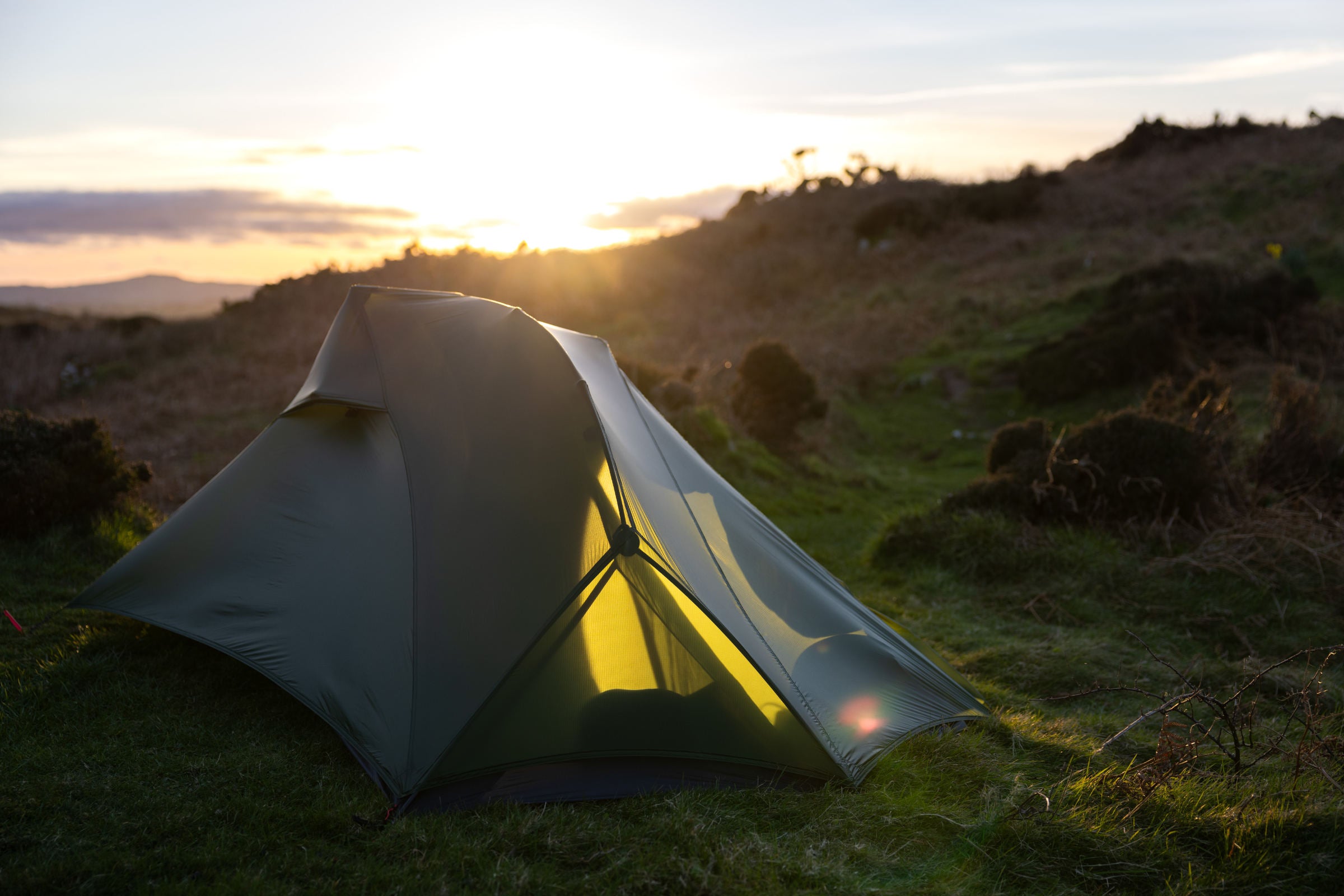 Ultra lightweight backpacking tent on the Coastal Path