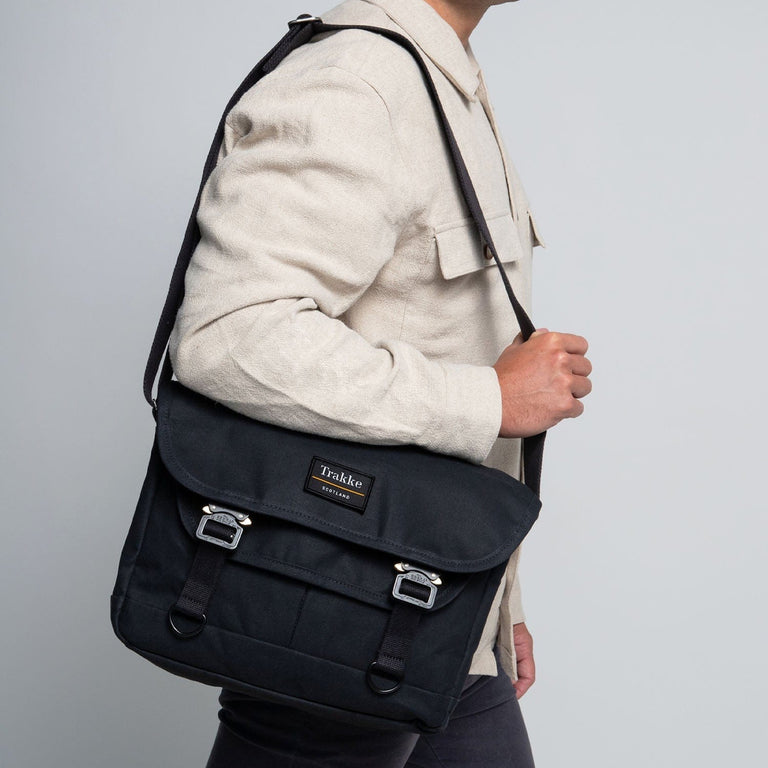 Trakke Bairn Messenger