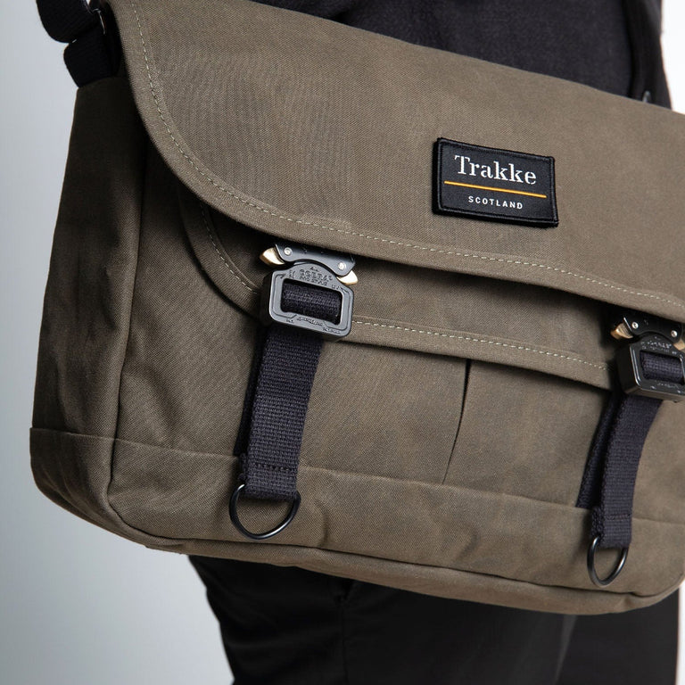 Trakke Bairn Messenger
