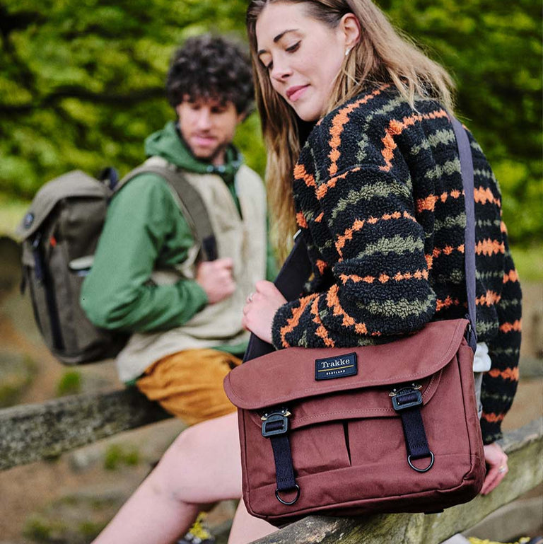 Trakke Bairn Messenger