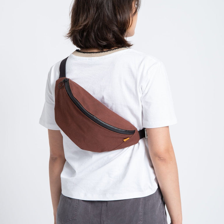 Trakke Banana Crossbody Bag