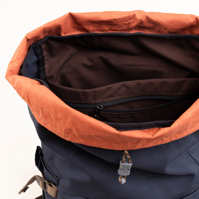 alpkit brevent backpack in navy inside pocket - closed