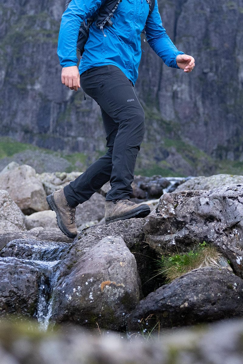 Men's Trousers & Shorts