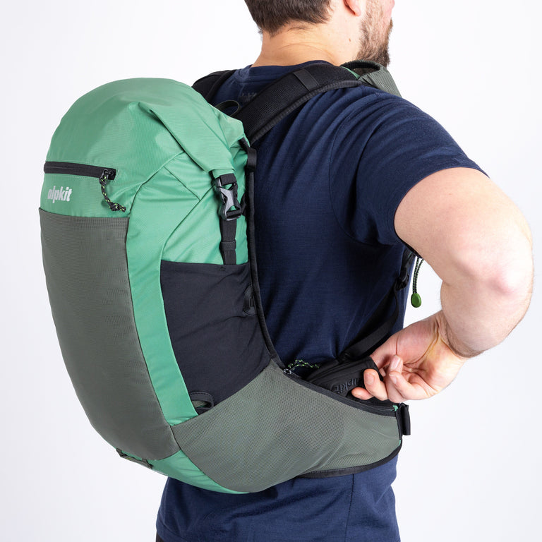 evol mini backpacker Idris 25L Ultra Marathon Backpack