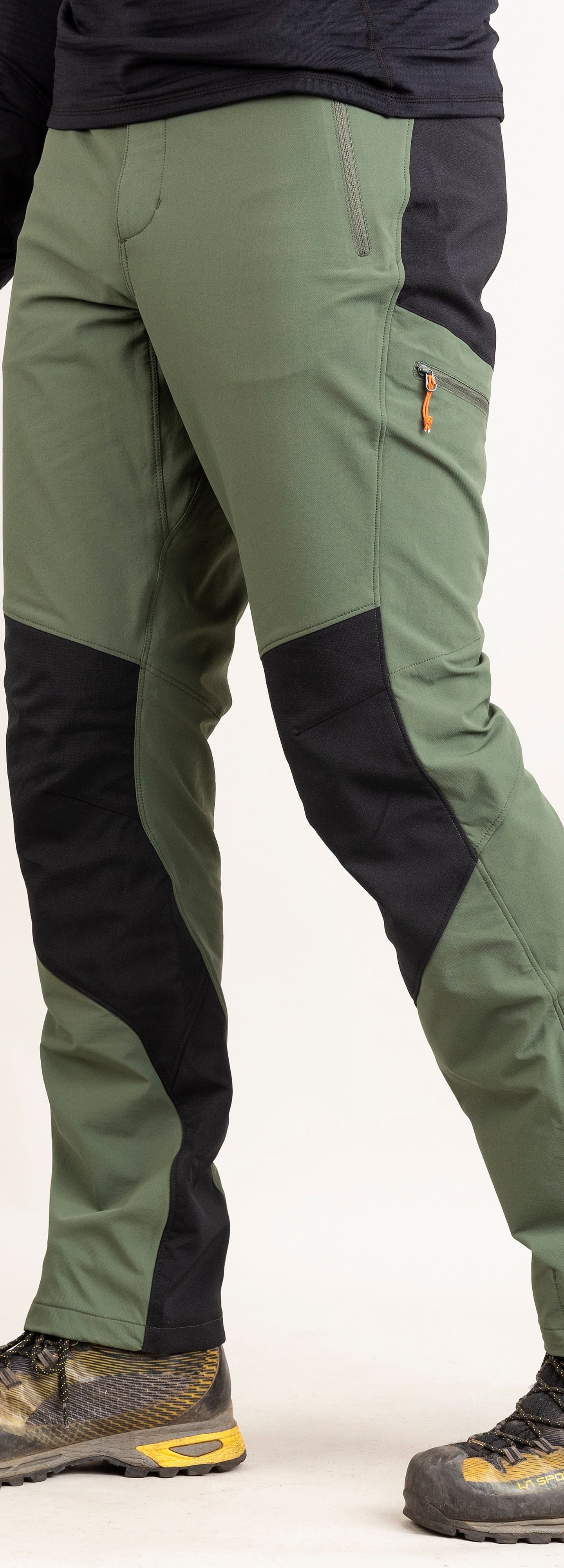 Morän Softshell Standard Pant Men, Olive Green, Hiking, Softshell  trousers, Activities, Trousers, Shorts, Hiking, Activities, Trousers, Shorts, Men, Hiking trousers, Trousers
