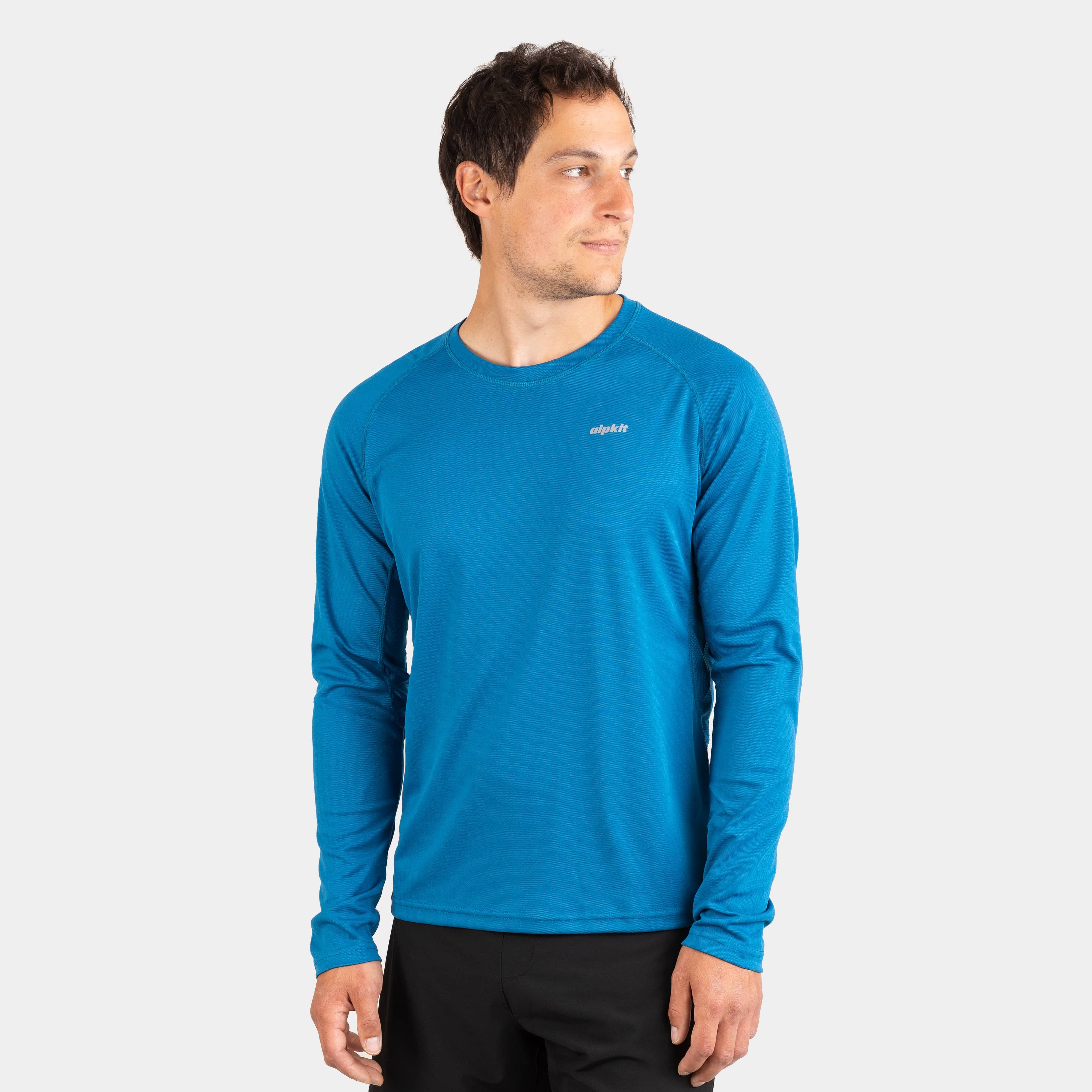 Long sleeve base outlet layer