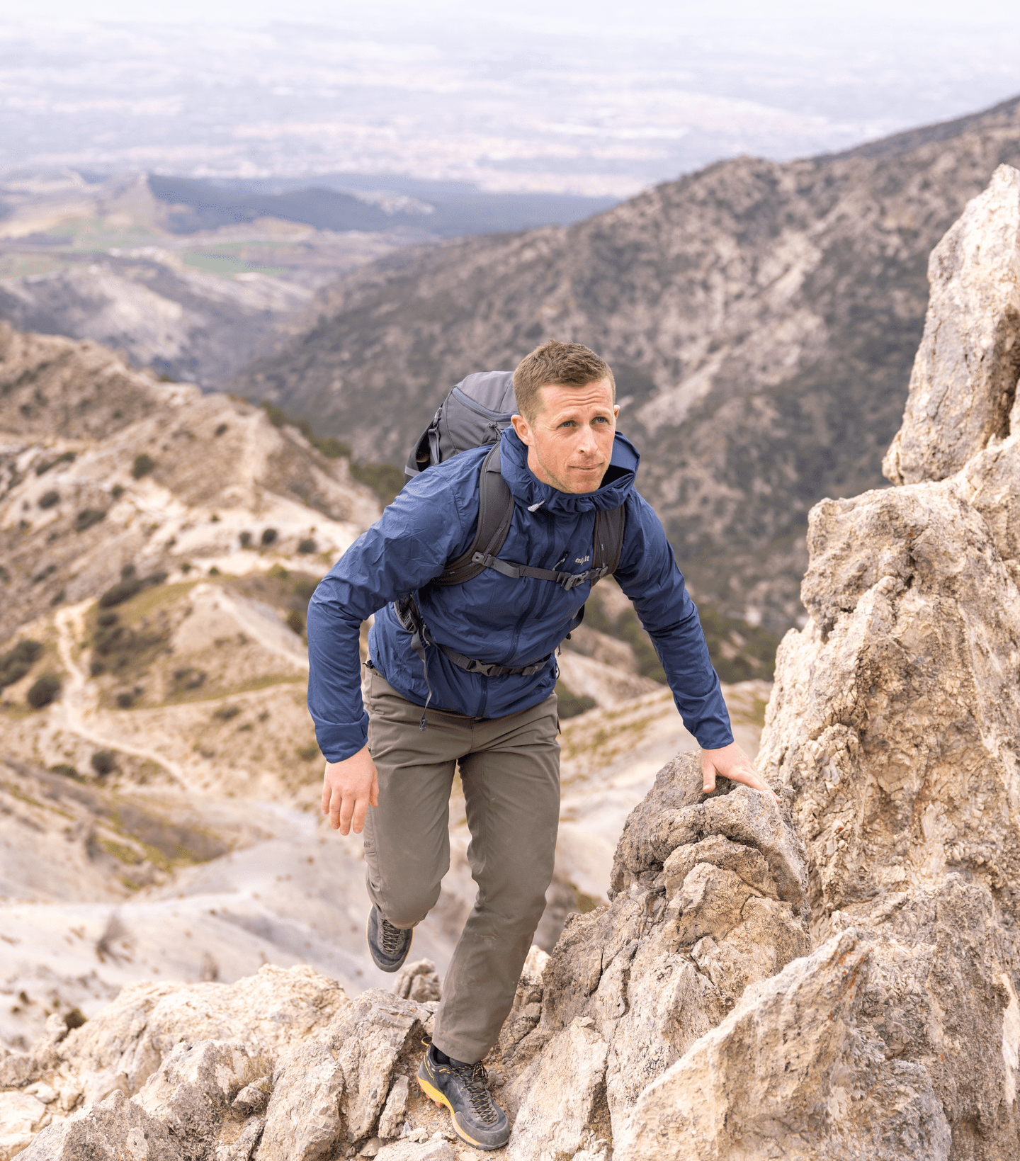 alpkit men's morphosis jacket - closed