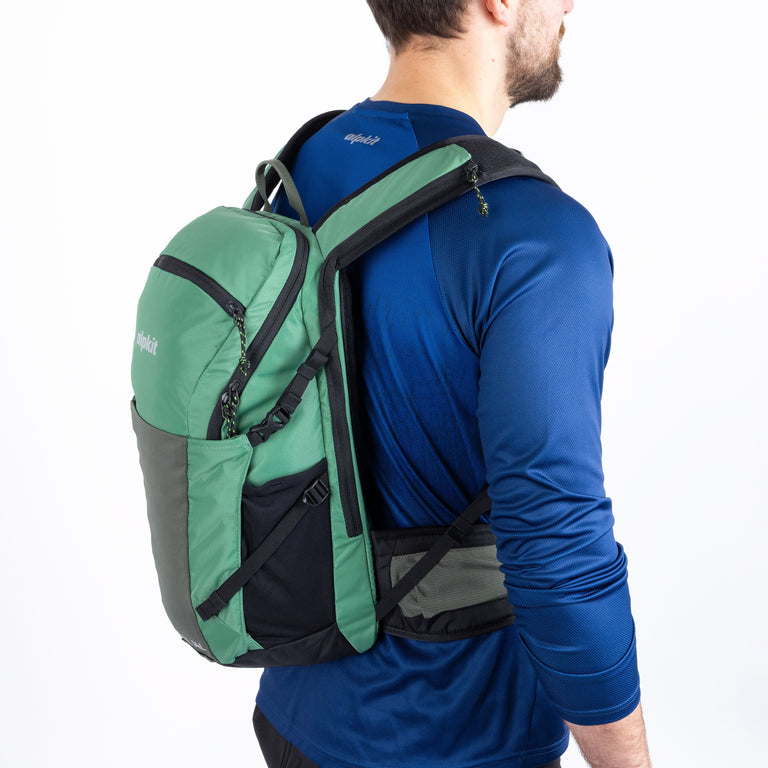 Skytrail 14L Mountain Bike Backpack