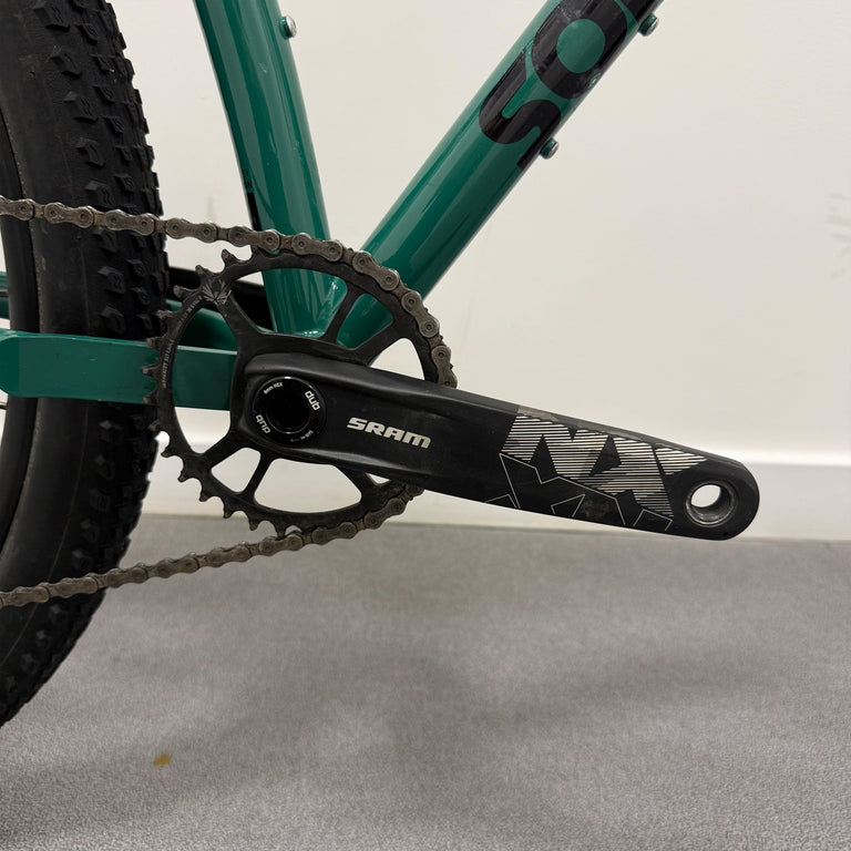 Broken Road St / Medium