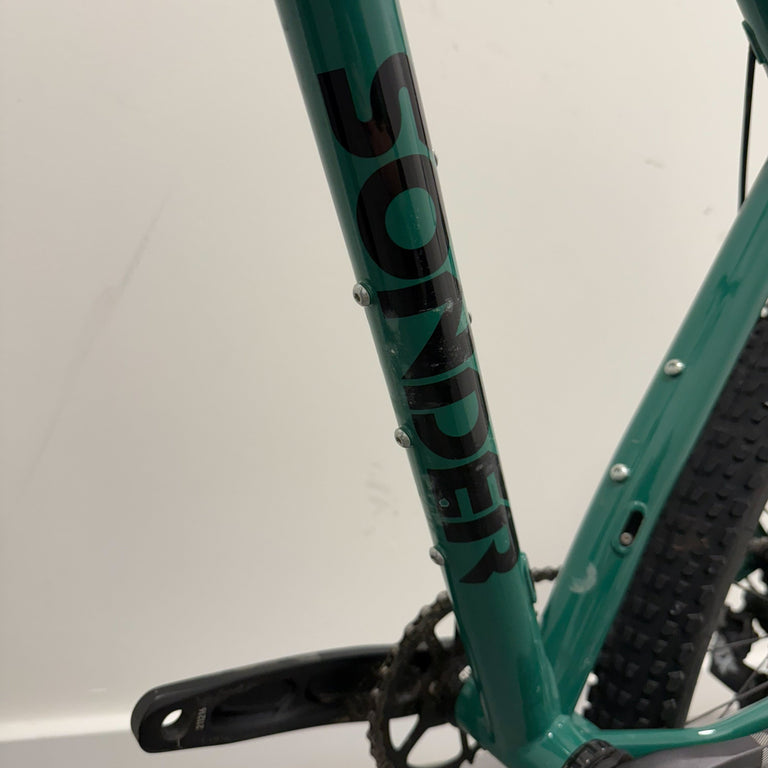 Broken Road St / Medium