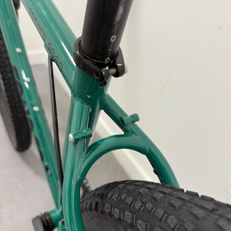 Broken Road St / Medium