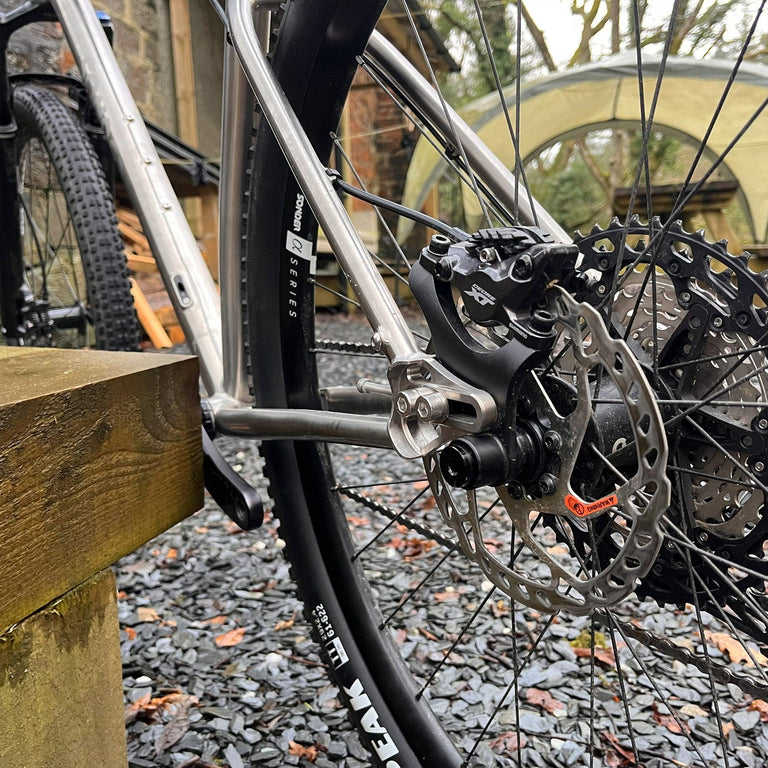 Broken Road Ti / Medium