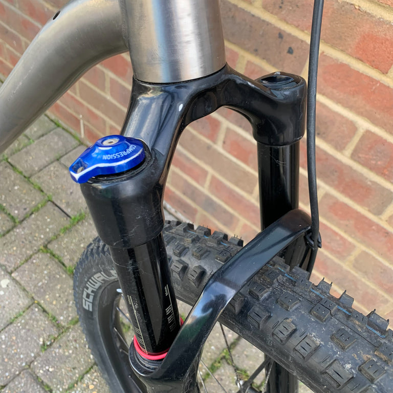 Broken Road Ti / Small