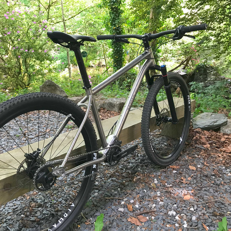 Broken Road Ti Pinion / Medium