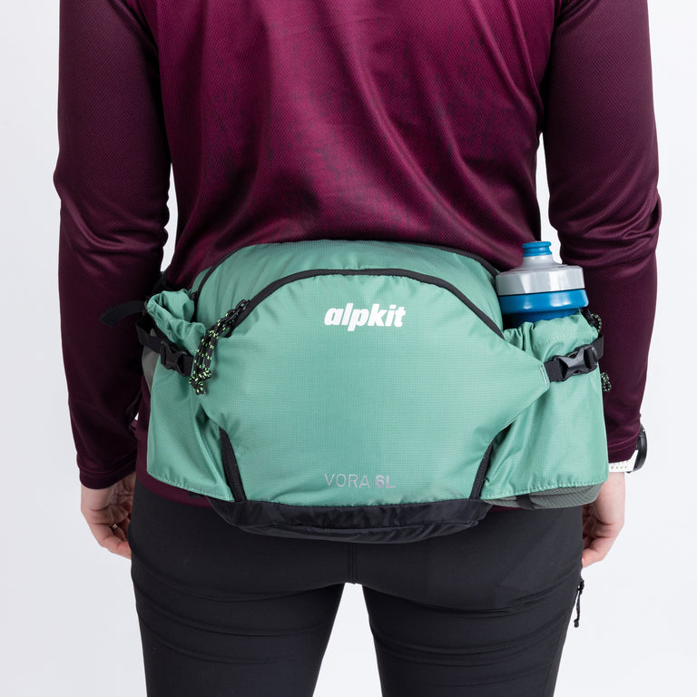 Vora 6L hip pack rear view women's fit