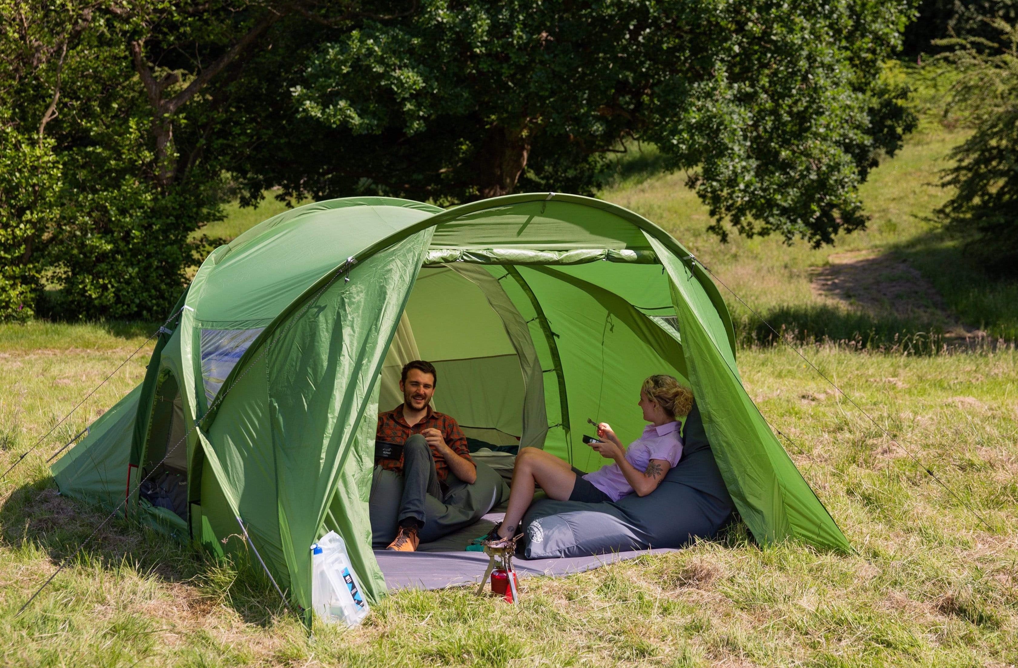 Family camping 2024 tents clearance