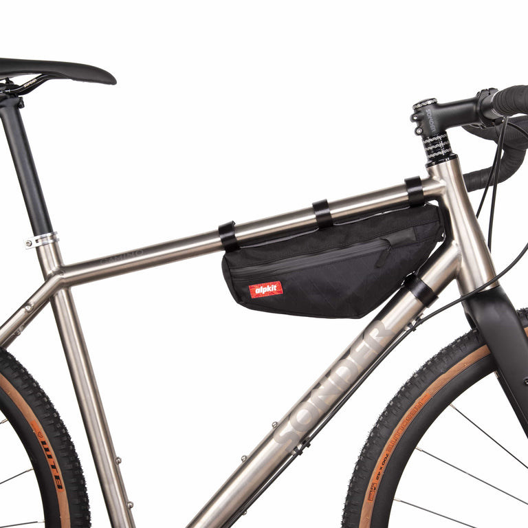 alpkit bilbie bikepacking framebag in black - closed