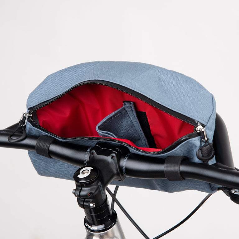 alpkit confucius handlebar bag in storm grey inside - closed