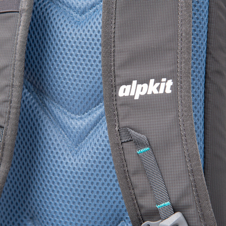 alpkit gnarl 15 backpack day sack in dark greylogo detail - closed