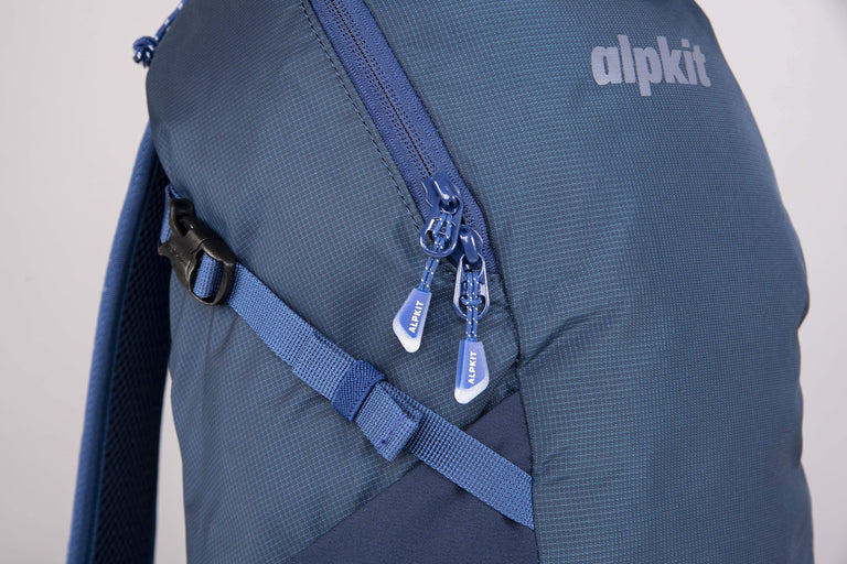 alpkit Gnarl 15L pack in nemo zip - closed