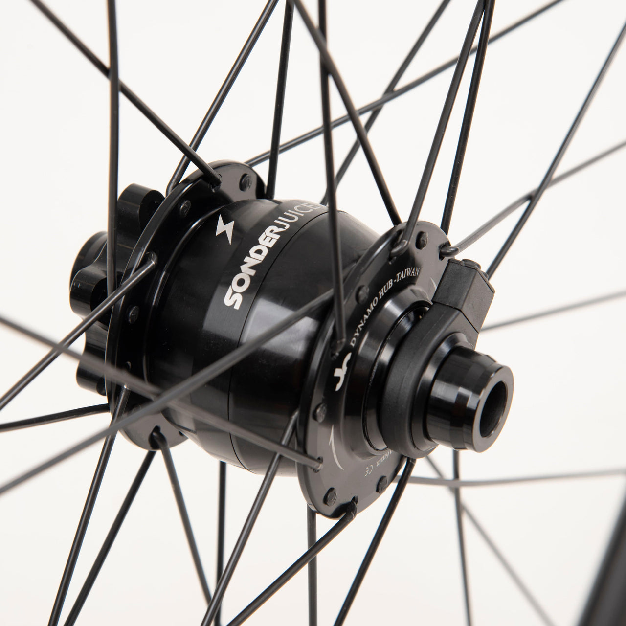 700c dynamo wheelset