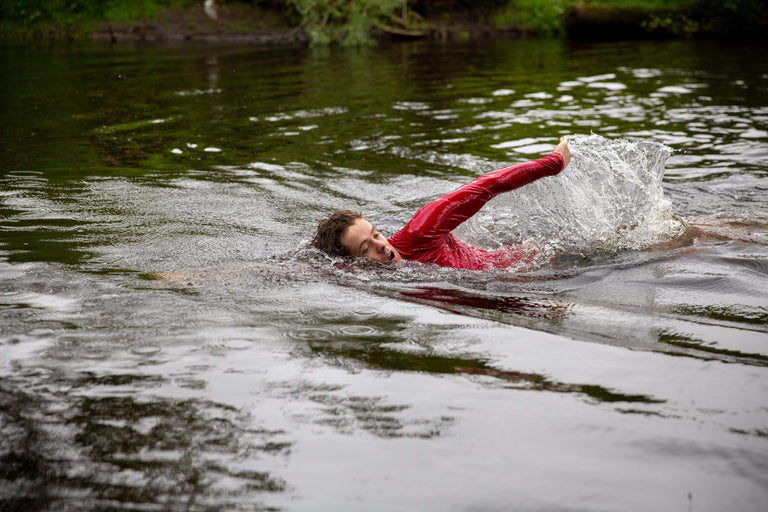 mens Hurley wild swimming top in chilli - action - closed